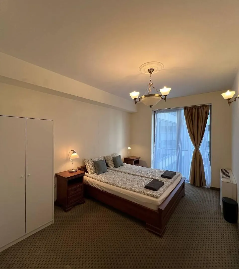 Dream Home 부다페스트 아파트호텔